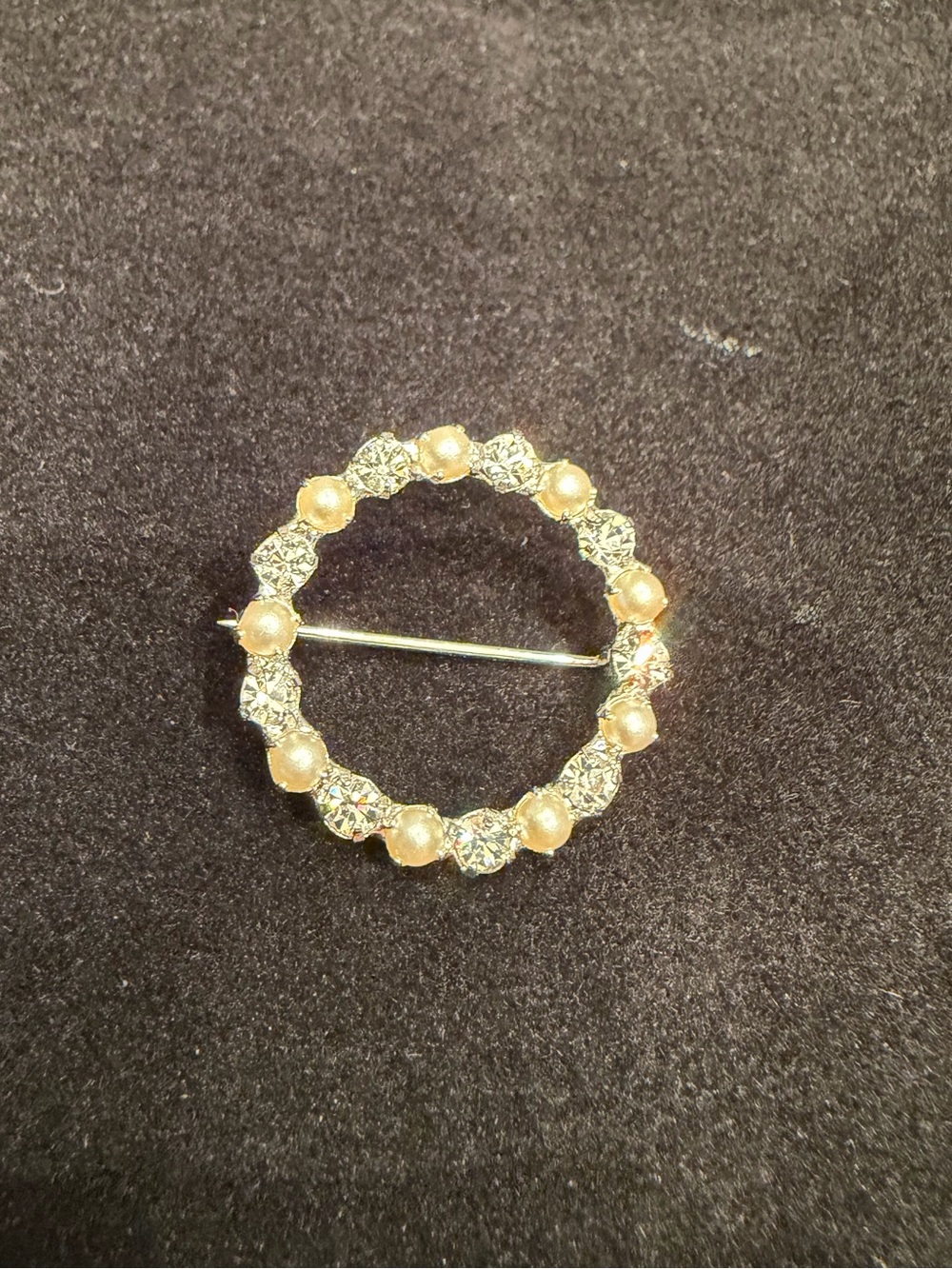Vintage Faux Pearl Rhinestone Wreath Brooch Pin 1” Silver Tone Circle